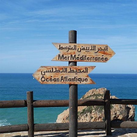 Rare Appartement De Vacances Tangier Exterior photo