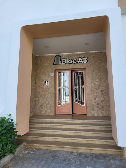 Rare Appartement De Vacances Tangier Exterior photo