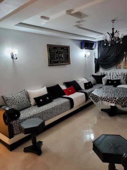 Rare Appartement De Vacances Tangier Exterior photo